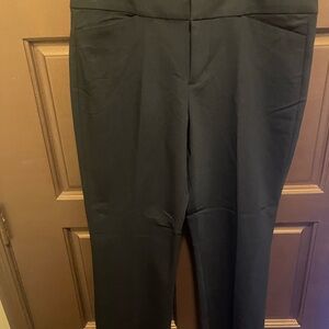 Liverpool Women's Black Straight Leg Pants - NWT - 10/30